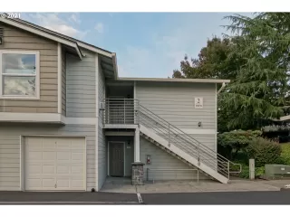 Photo #5: 21647706 Listing