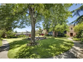 Photo #4: 21648199 Listing 