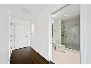 Photo #3: 21648784 Listing