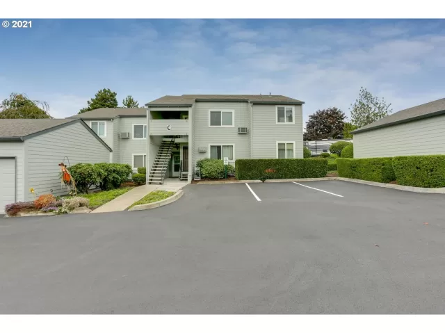 MLS: 21649287 Condo For Sale