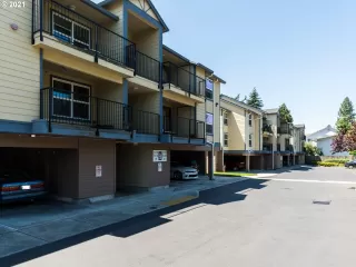 Photo #1: 21649896 Listing