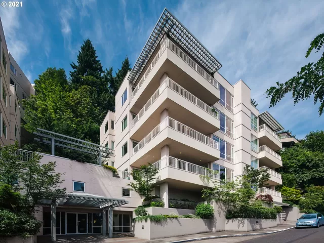 MLS: 21650252 Condo For Sale