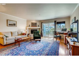 Photo #3: 21650359 Listing