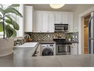 Photo #5: 21650473 Listing 