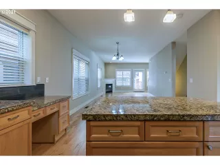 Photo #6: 21650680 Listing 