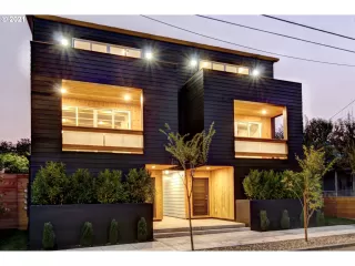 Click for more information on MLS # 21650870 : 3581 N VANCOUVER AVE More Details about MLS # 21650870 : 3581 N VANCOUVER AVE