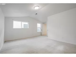 Photo #6: 21651264 Listing