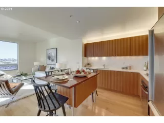 Photo #2: 21651702 Listing 