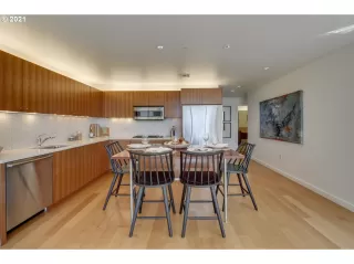 Photo #3: 21651702 Listing 