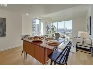 Photo #4: 21651702 Listing 