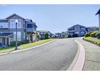 Photo #2: 21651986 Listing 