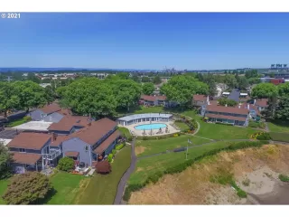 Photo #3: 21652229 Listing