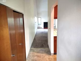 Photo #2: 21652758 Listing 