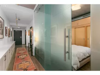 Photo #3: 21652772 Listing 