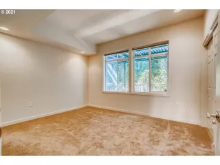 Photo #3: 21652775 Listing
