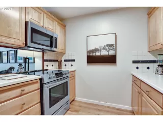 Photo #1: 21652818 Listing