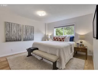 Photo #2: 21652818 Listing