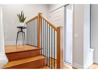 Photo #3: 21653265 Listing