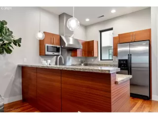 Photo #4: 21653265 Listing