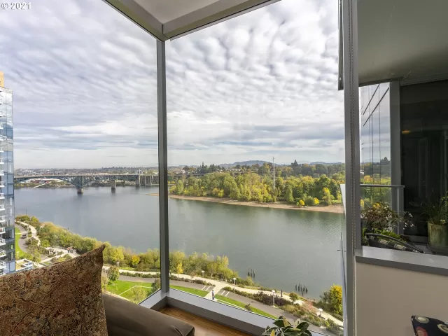 MLS: 21653328 Condo For Sale