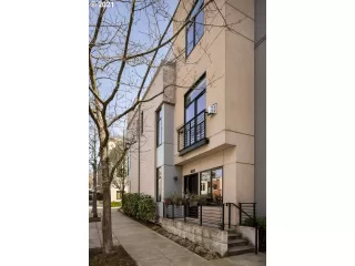 Photo #1: 21653608 Listing 