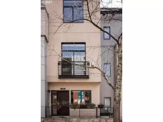 Photo #2: 21653608 Listing 