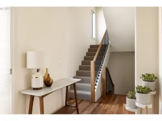 Photo #6: 21653608 Listing 