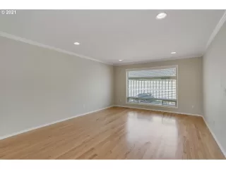 Photo #2: 21653712 Listing