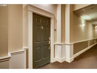 Photo #2: 21653805 Listing