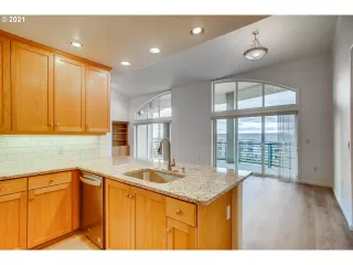 Photo #3: 21653805 Listing