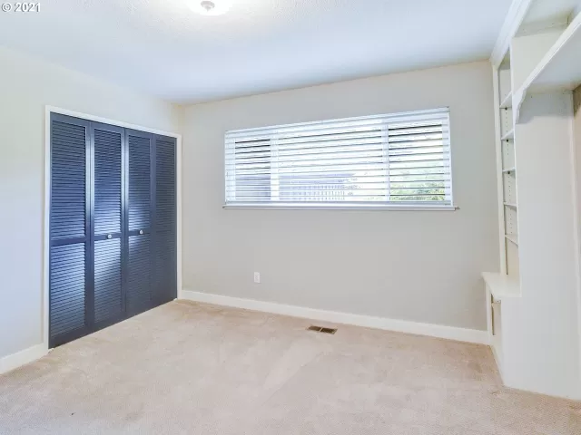 MLS: 21654638 Condo For Sale