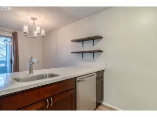 Photo #2: 21655845 Listing 