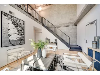 Photo #4: 21656221 Listing 