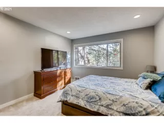 Photo #6: 21656538 Listing