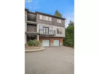 Photo #4: 21657063 Listing