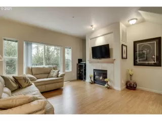 Photo #4: 21657287 Listing 