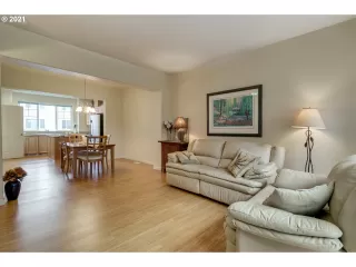 Photo #6: 21657287 Listing 