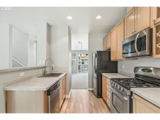 Photo #4: 21657373 Listing 