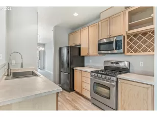 Photo #5: 21657373 Listing 