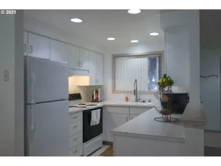 Photo #3: 21657614 Listing