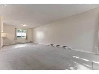 Photo #4: 21658101 Listing 
