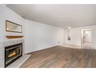 Photo #2: 21658634 Listing