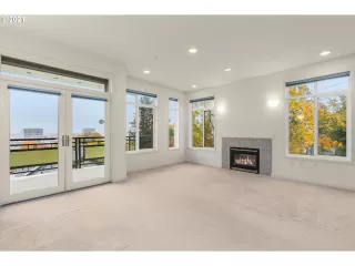 Photo #3: 21658658 Listing 