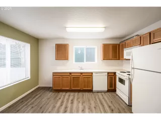 Photo #3: 21659498 Listing