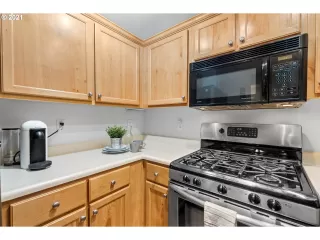 Photo #3: 21659677 Listing