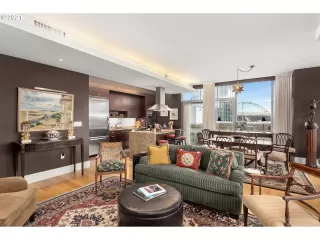 Photo #5: 21659987 Listing