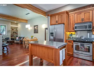 Photo #1: 21660008 Listing 