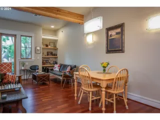 Photo #3: 21660008 Listing 