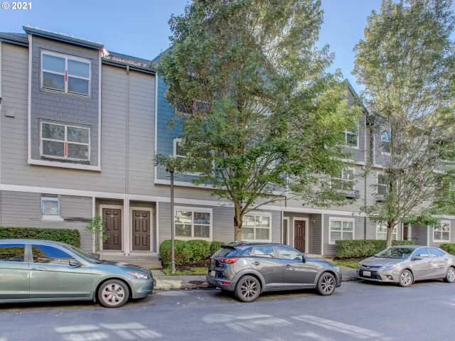 MLS: 21660362 Condo For Sale