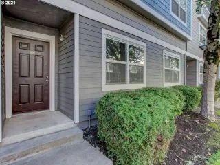 Photo #2: 21660362 Listing